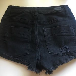 RSQ BLACK JEAN SHORTS